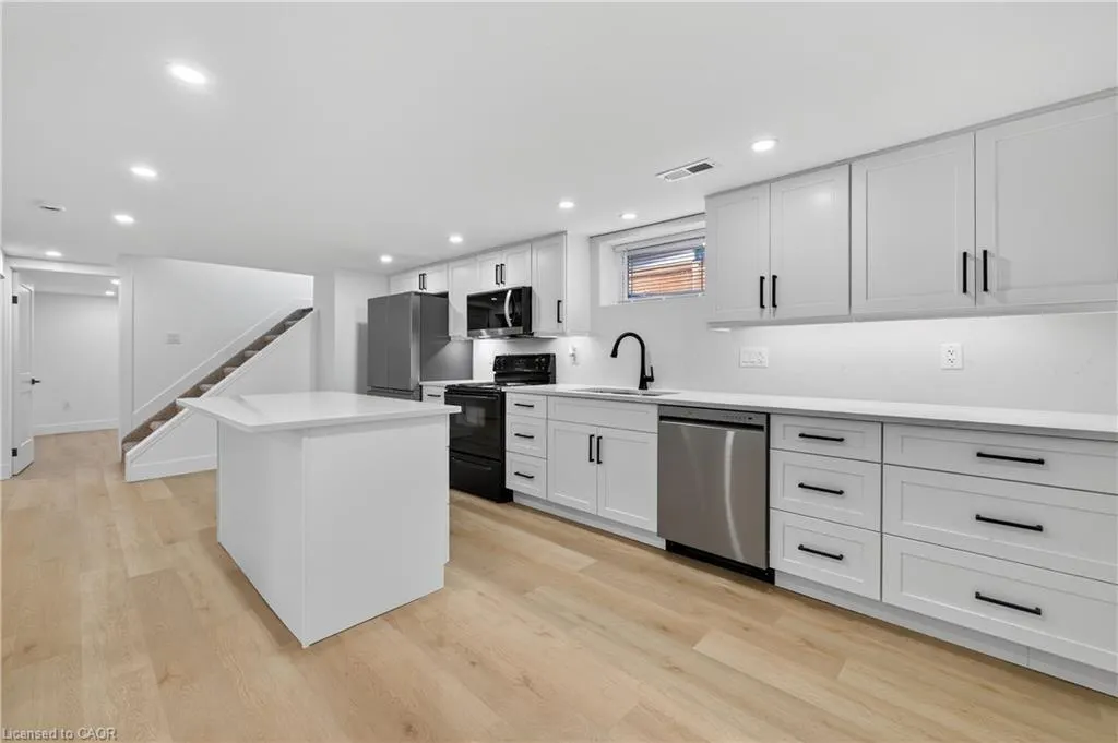 75 Britten Close, #2