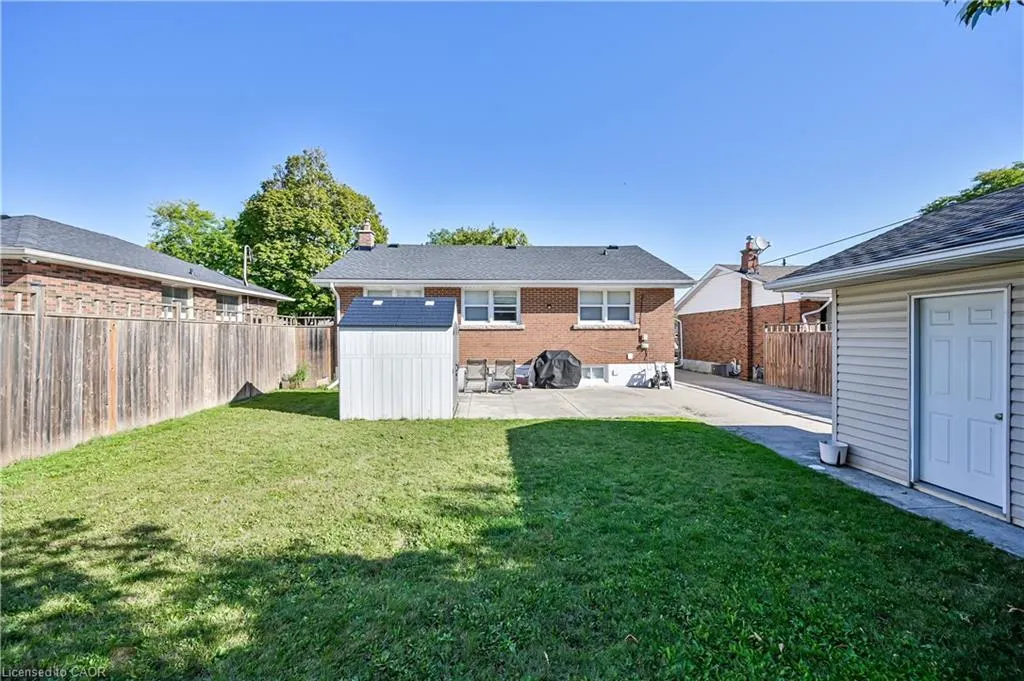 122 Toby Crescent, #2