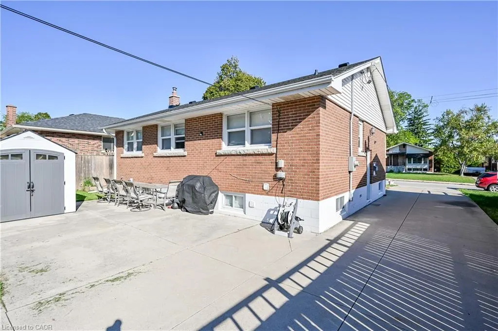 122 Toby Crescent, #2