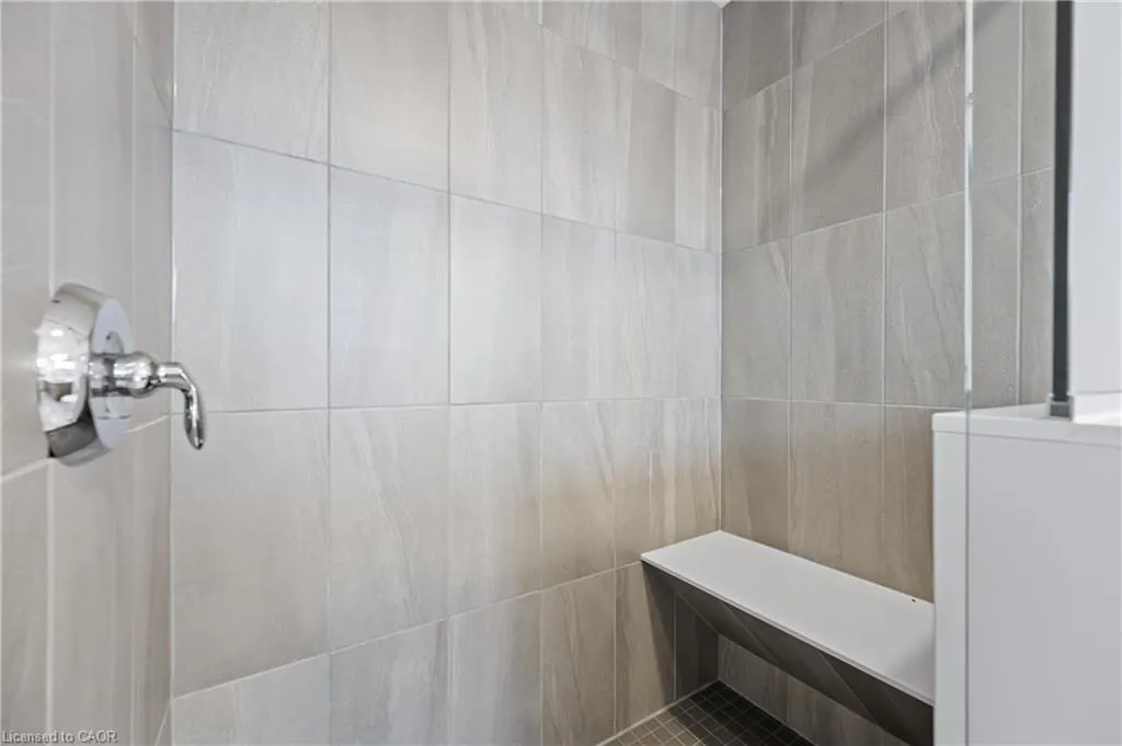 182 Bridge Crescent, #6