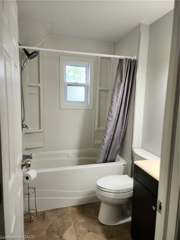 141 Laurel Street, #A