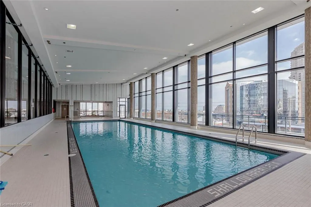 75 Eglinton Avenue W, #302