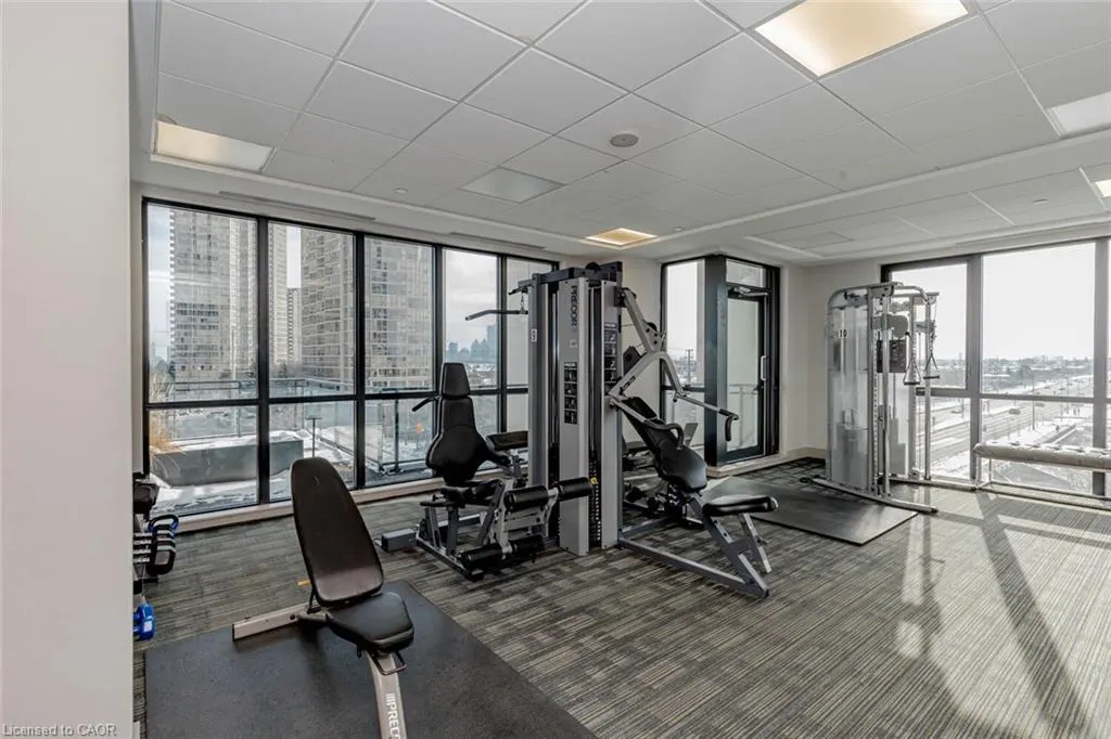 75 Eglinton Avenue W, #302