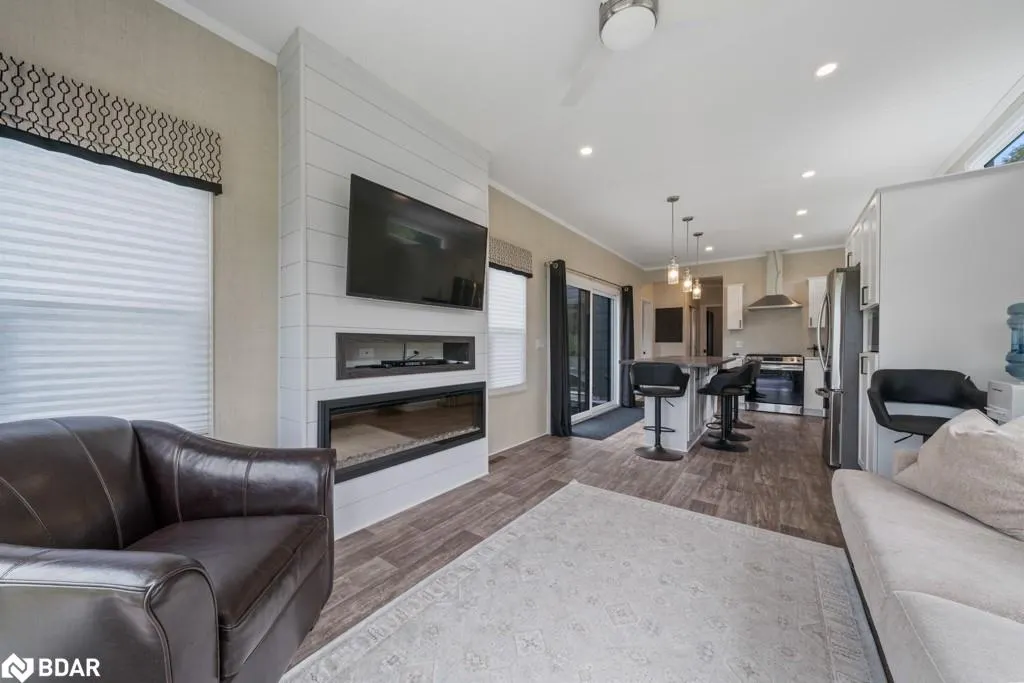 1366 Rosseau Lake Rd 2