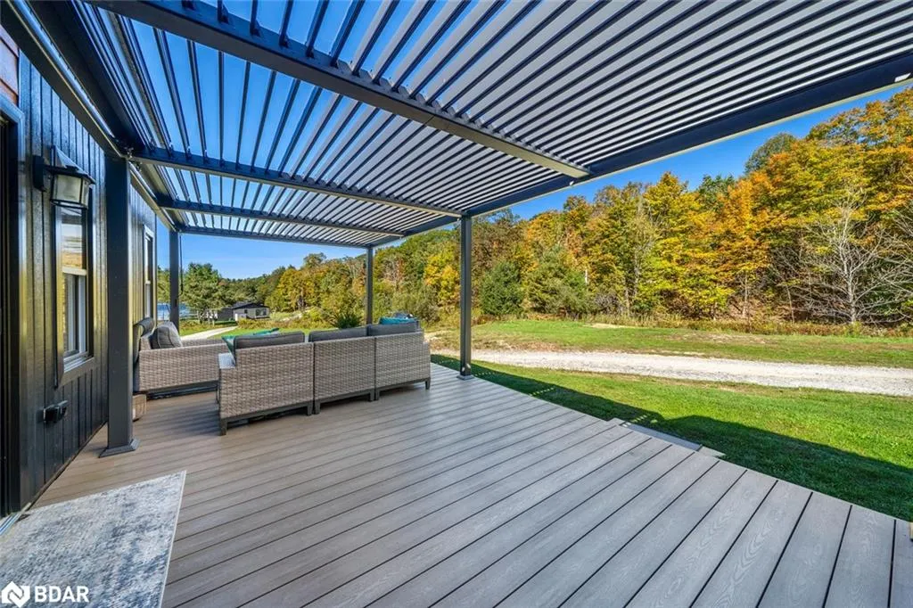 1366 Rosseau Lake Rd 2
