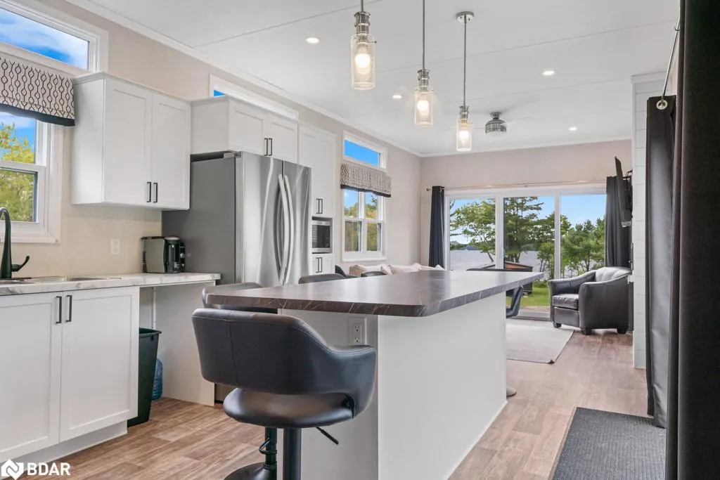 1366 Rosseau Lake Rd 2