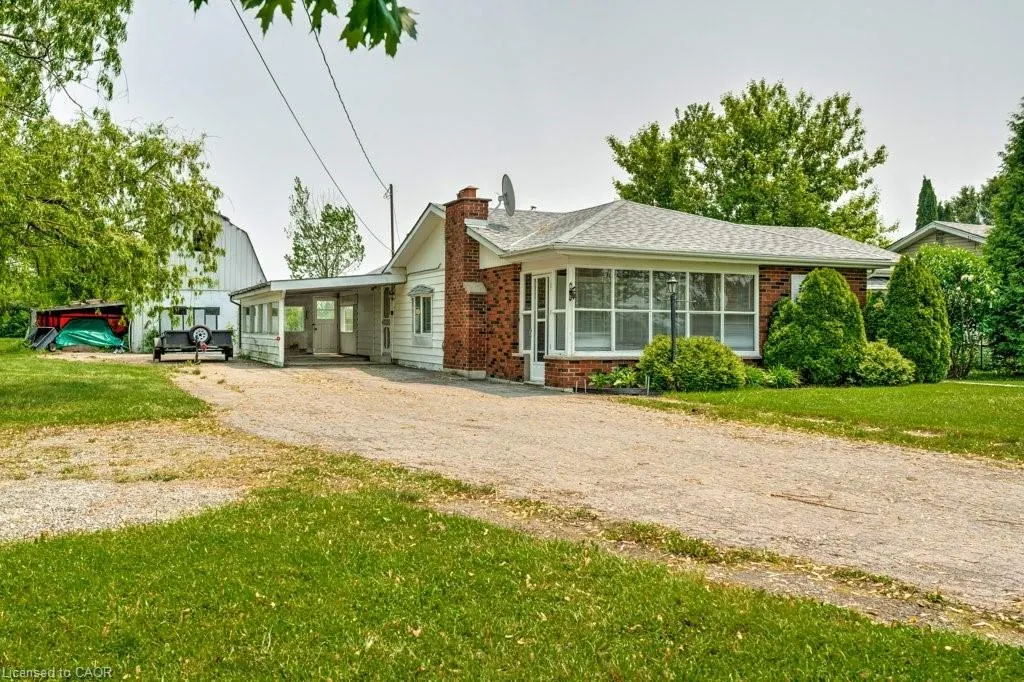114 Second Road E