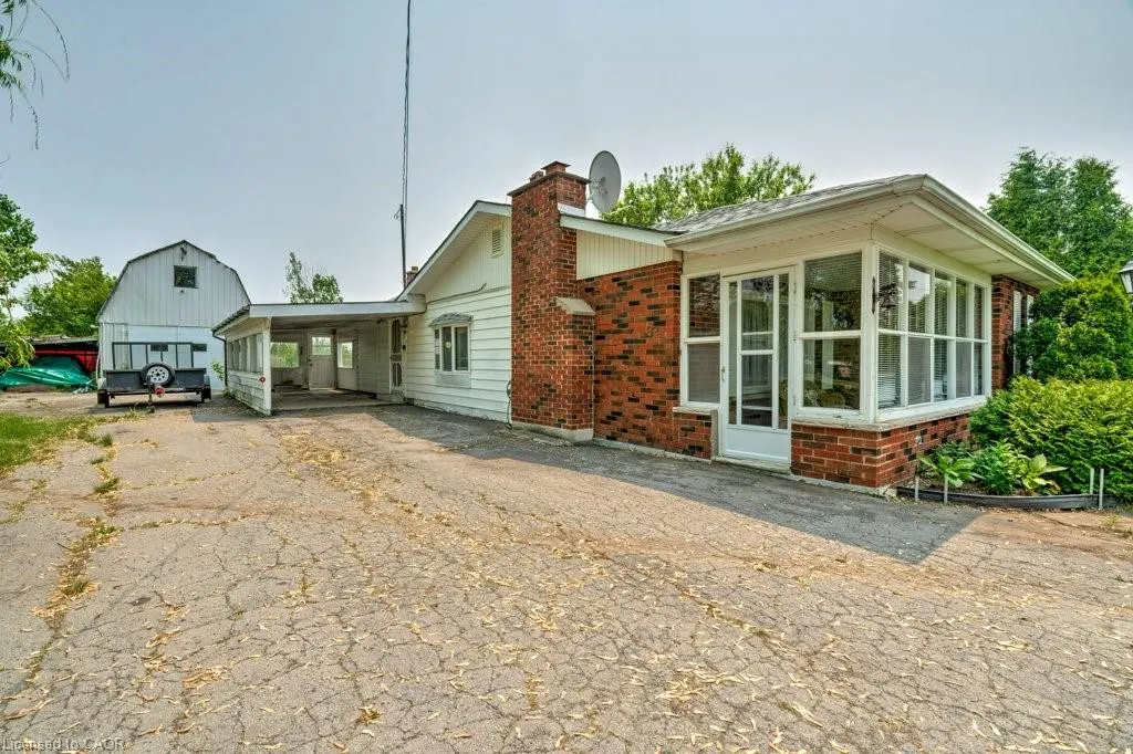 114 Second Road E