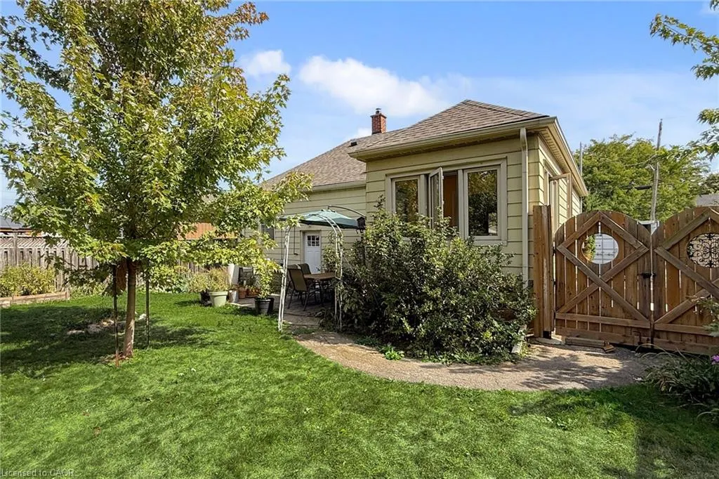 40 Galbraith Drive