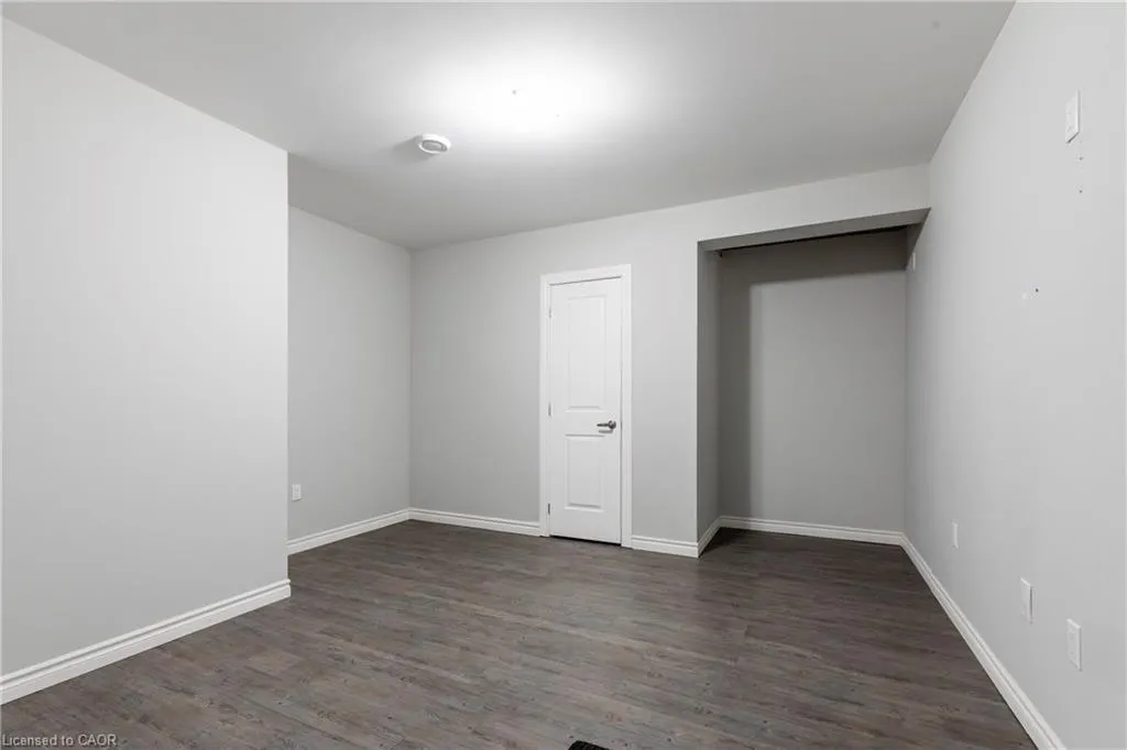 6 Bluenose Drive