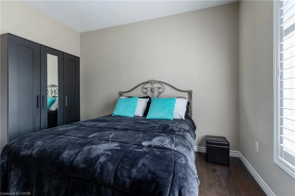 6 Bluenose Drive