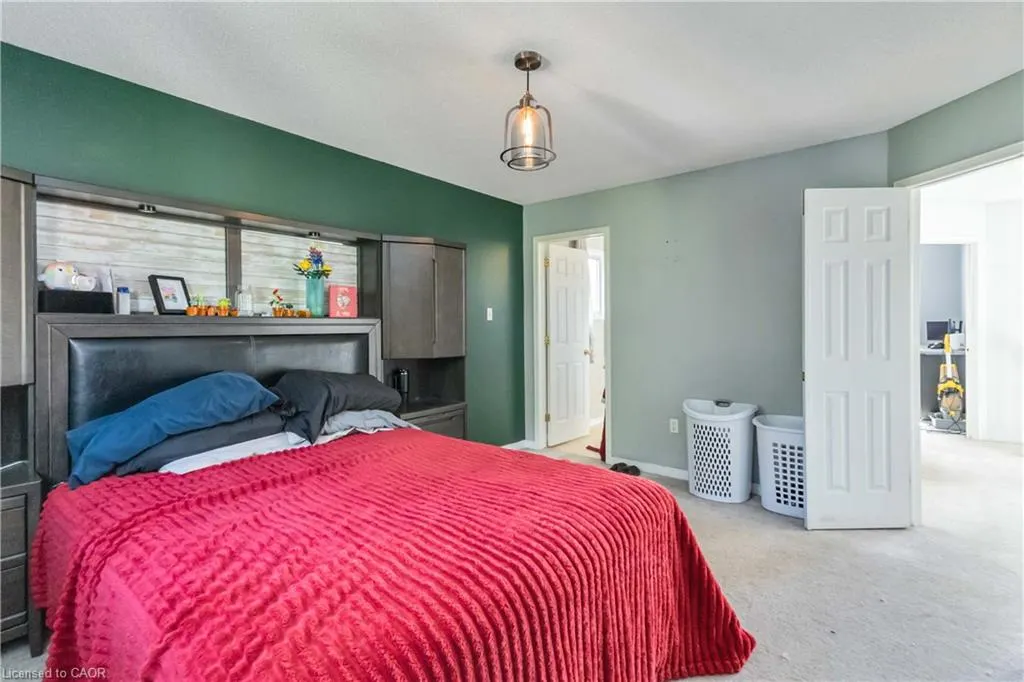 21 Axford Parkway