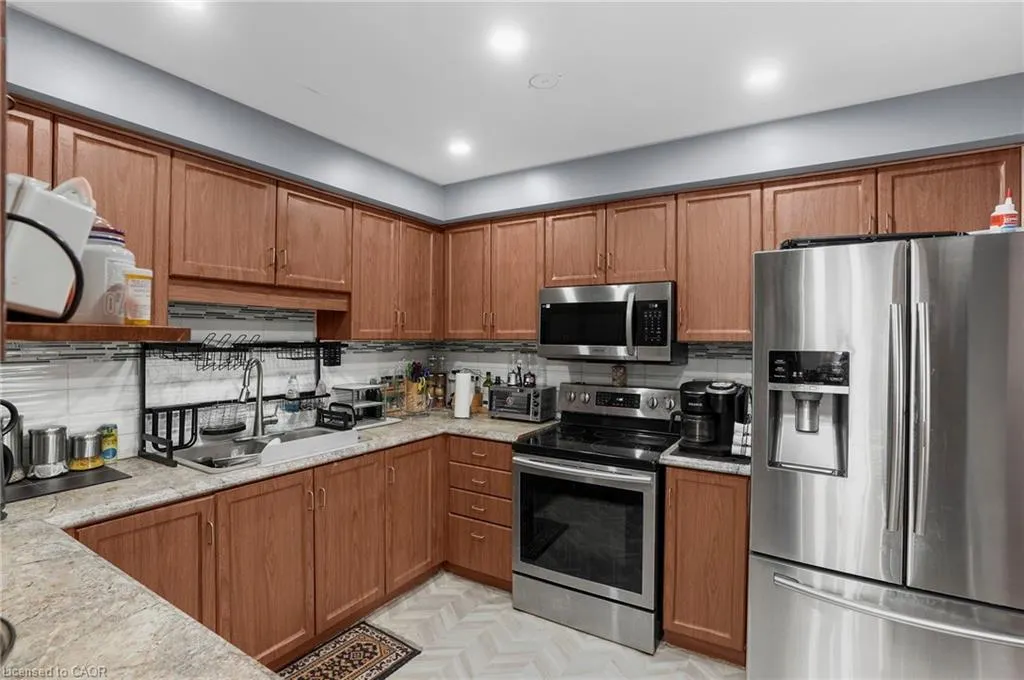 488 Jerseyville Road W