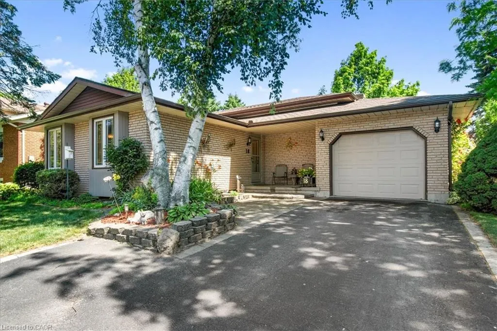 18 Dixon Drive