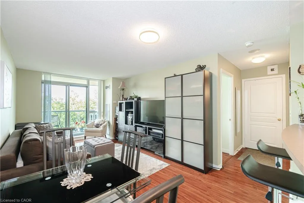 306-2545 Erin Centre Boulevard