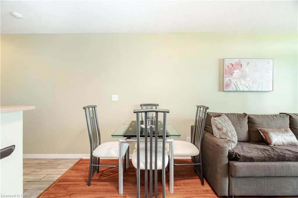 306-2545 Erin Centre Boulevard