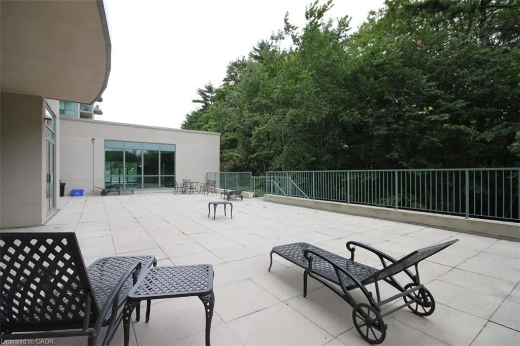 306-2545 Erin Centre Boulevard