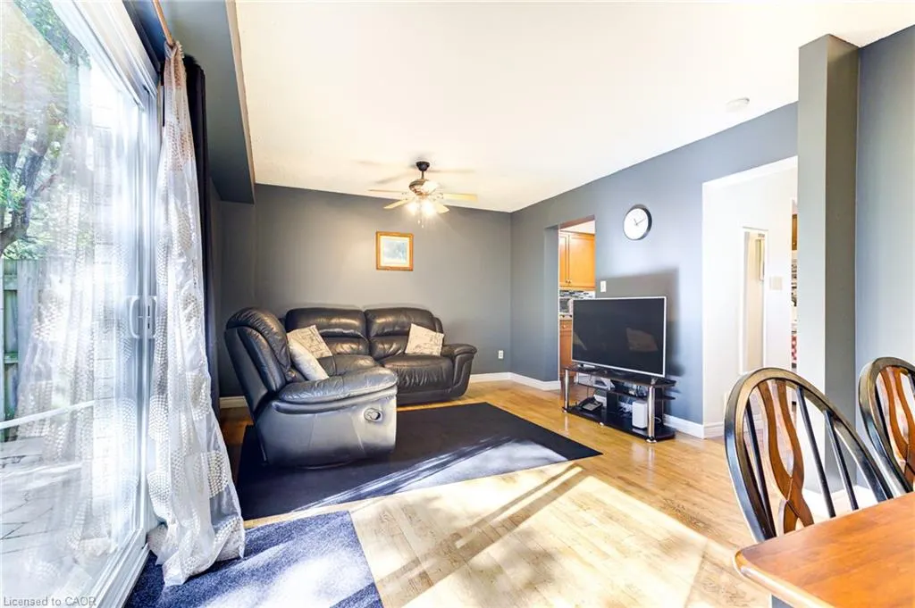 125 Sekura Crescent, #29