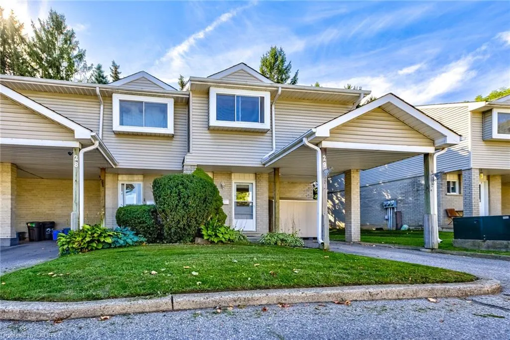 125 Sekura Crescent, #29