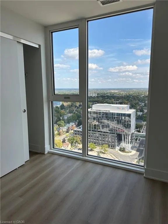 25 Wellington Street S, #2710