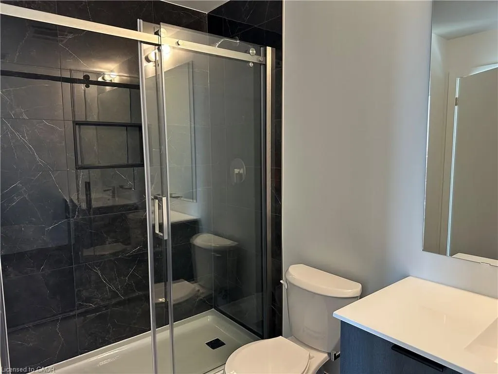 25 Wellington Street S, #2710