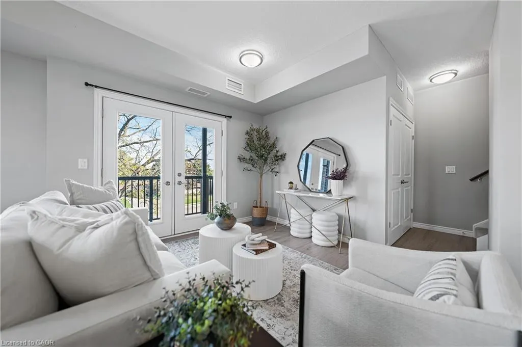 408 Guelph Avenue, #210