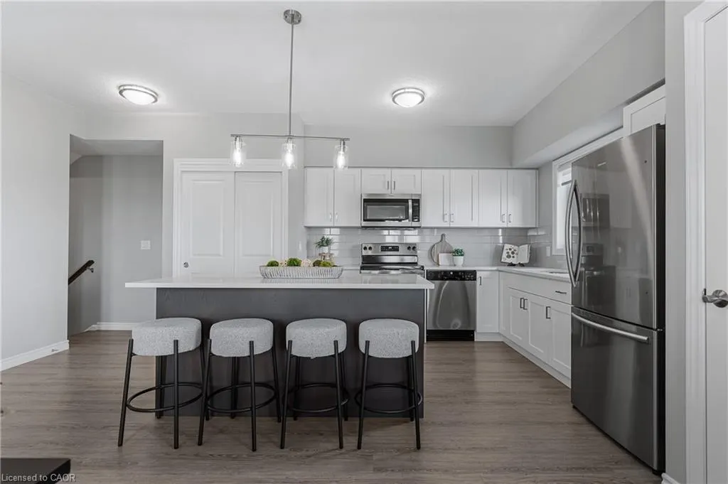 408 Guelph Avenue, #210