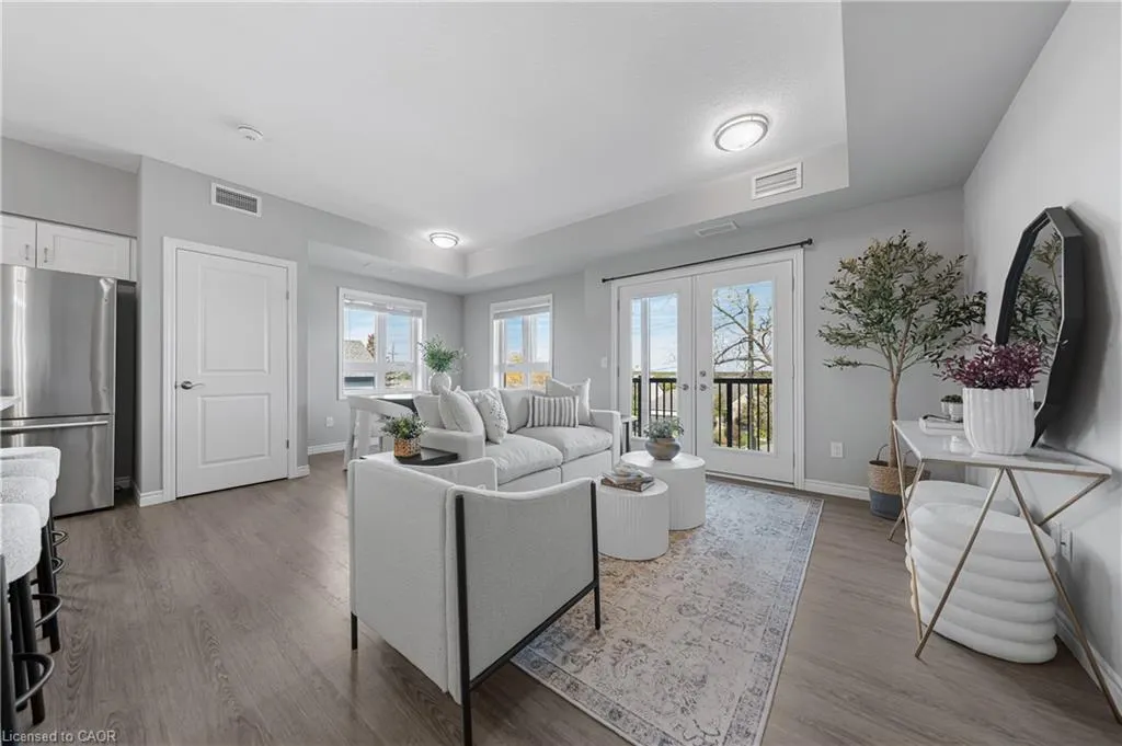 408 Guelph Avenue, #210