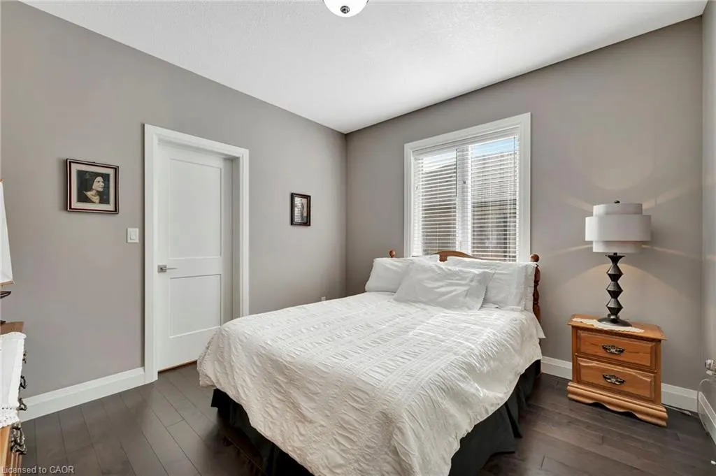 107 Forbes Crescent