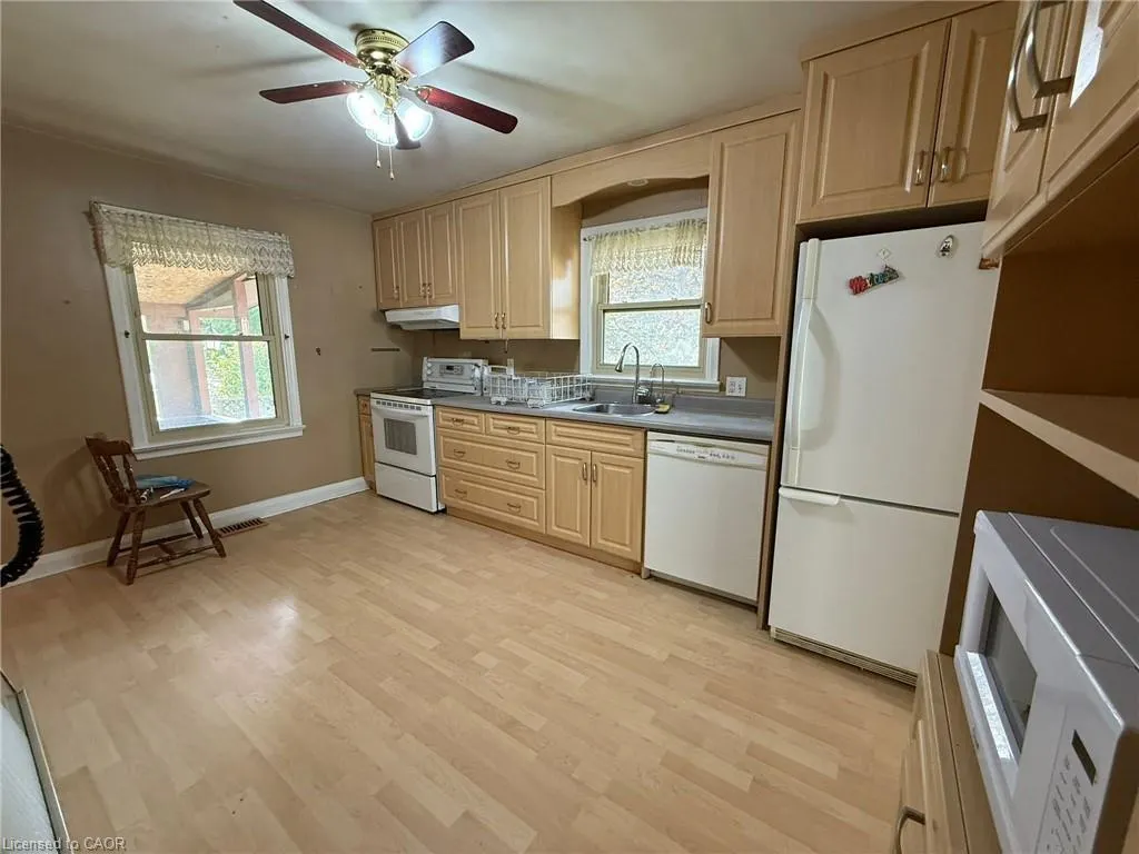 91 Weber Street S