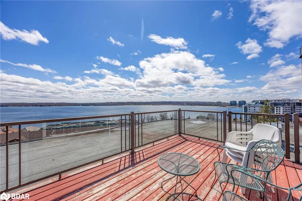 2 Albert Street, #32