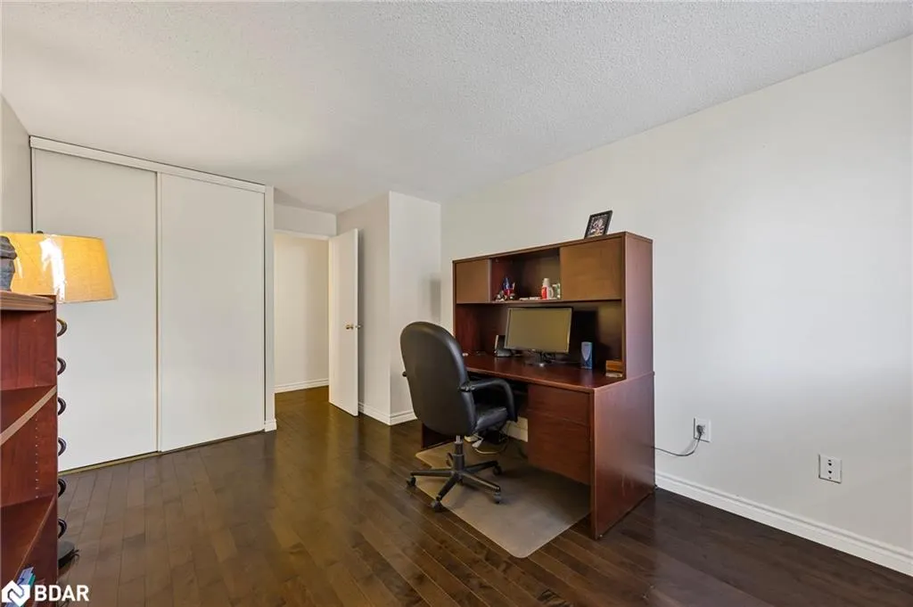 2 Albert Street, #32