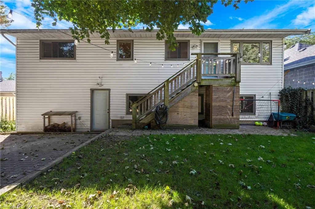 5 Lowell Street N