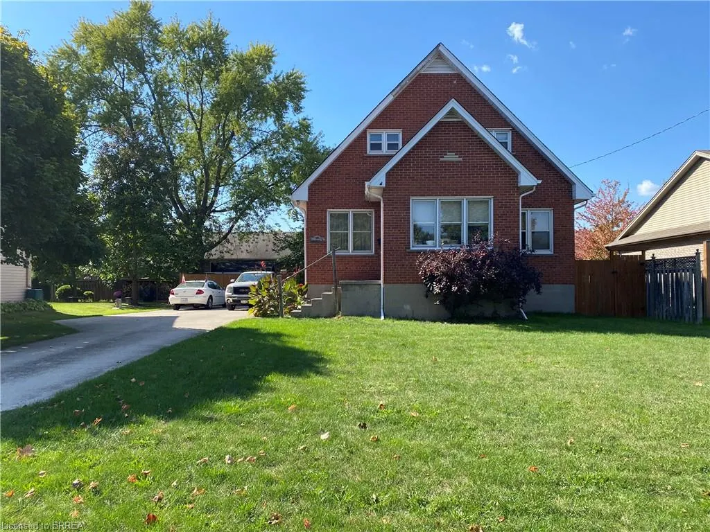 66 Rowanwood Avenue