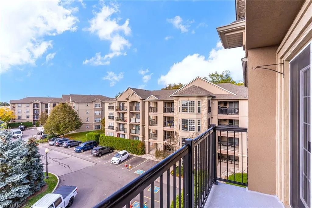 2065 Appleby Line, #402