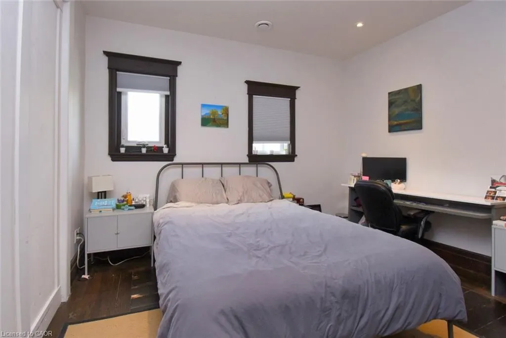 217 Caroline Street S, #1