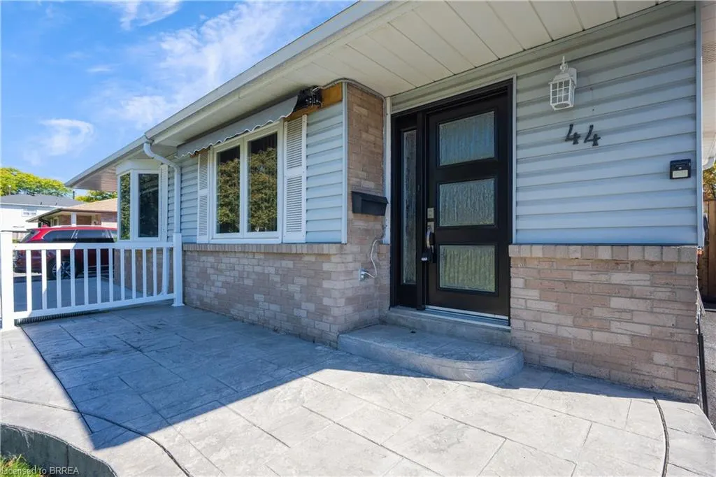 44 Marblehead Crescent