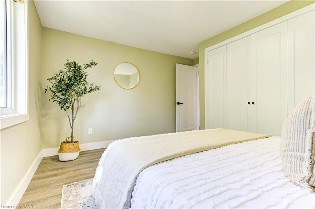 235 Sunset Boulevard