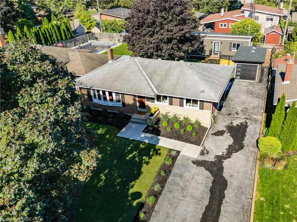 17 Preston Drive