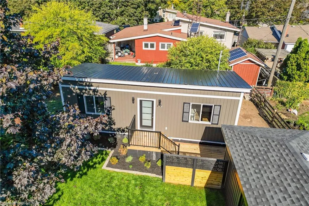 17 Preston Drive