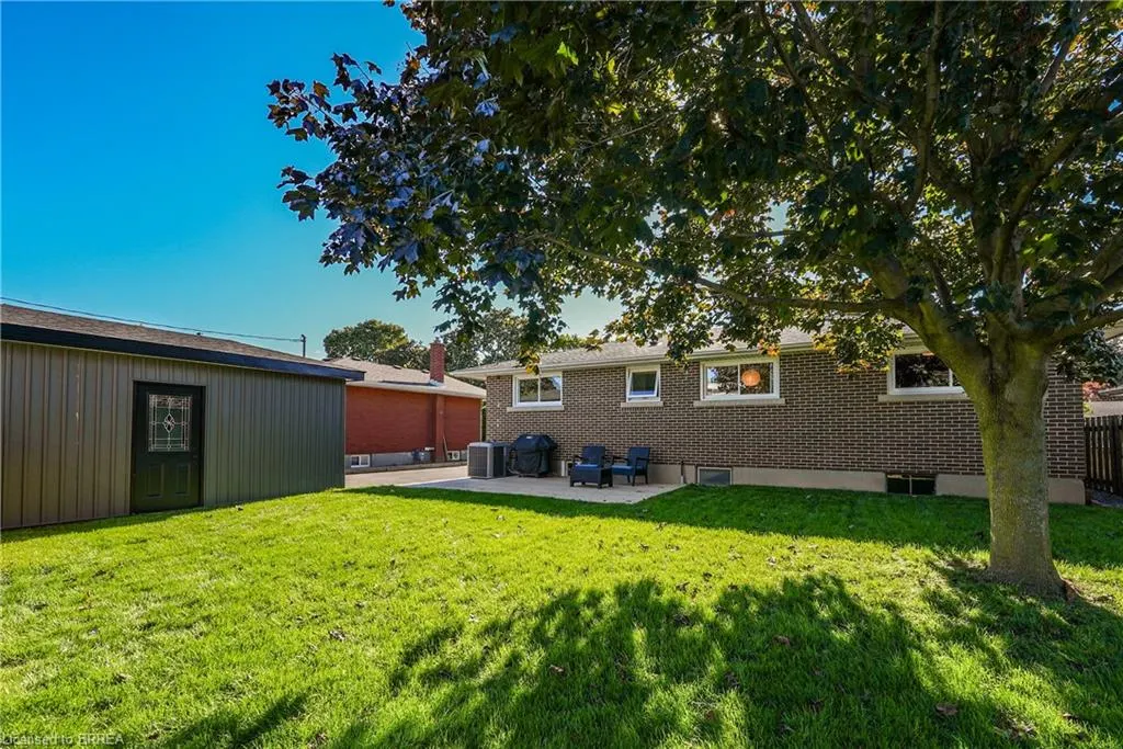 17 Preston Drive