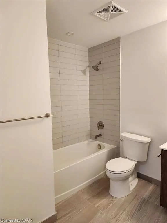641 King St West Street W, #614