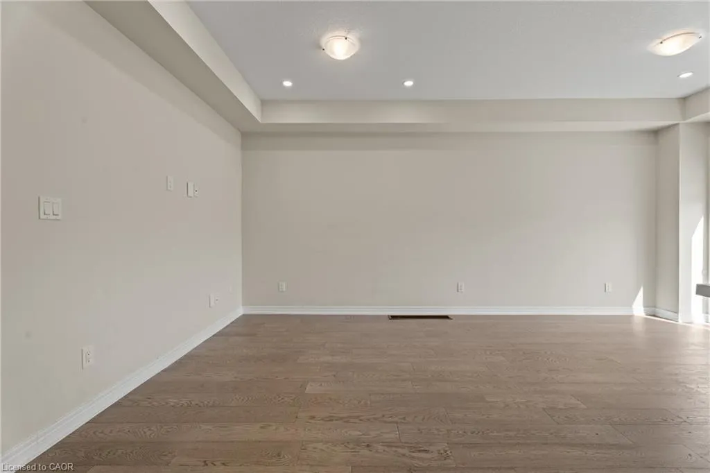 8 Linden Park Lane