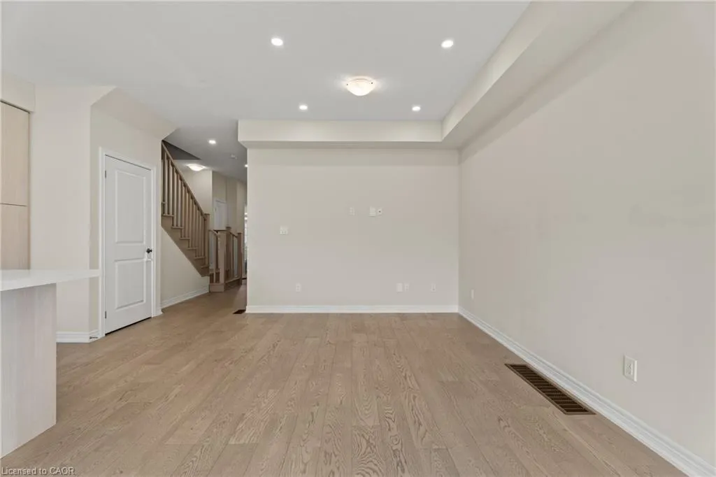 8 Linden Park Lane