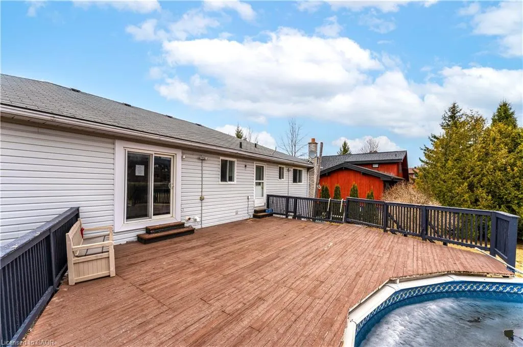 20 Wasaga Sands Drive