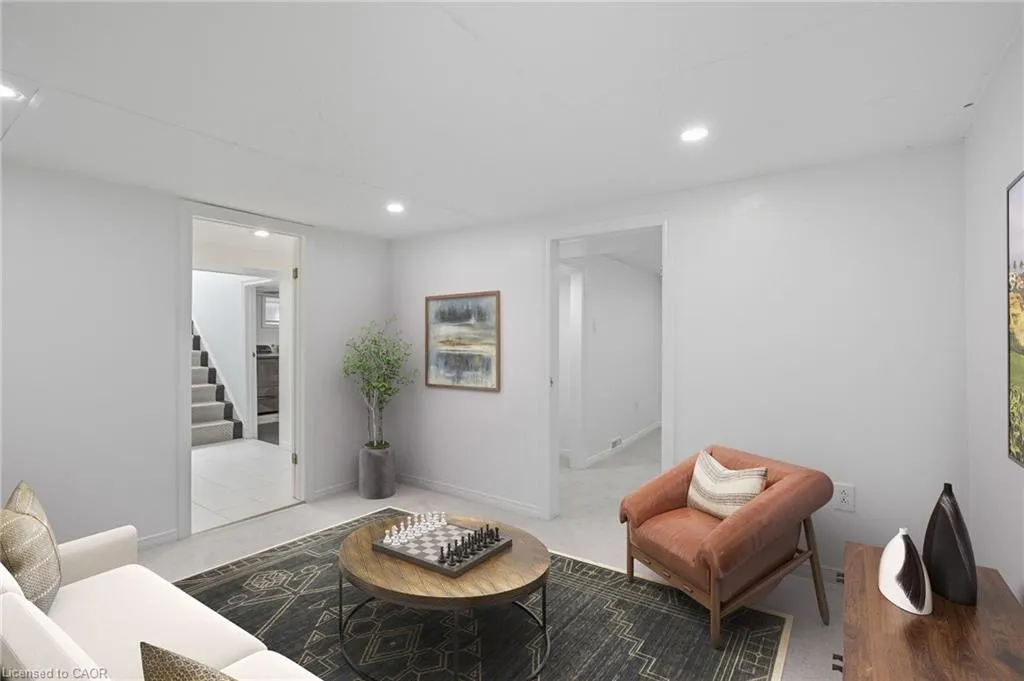 152 Stroud Road