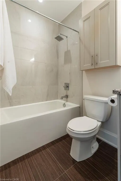 397 King Street W, #207