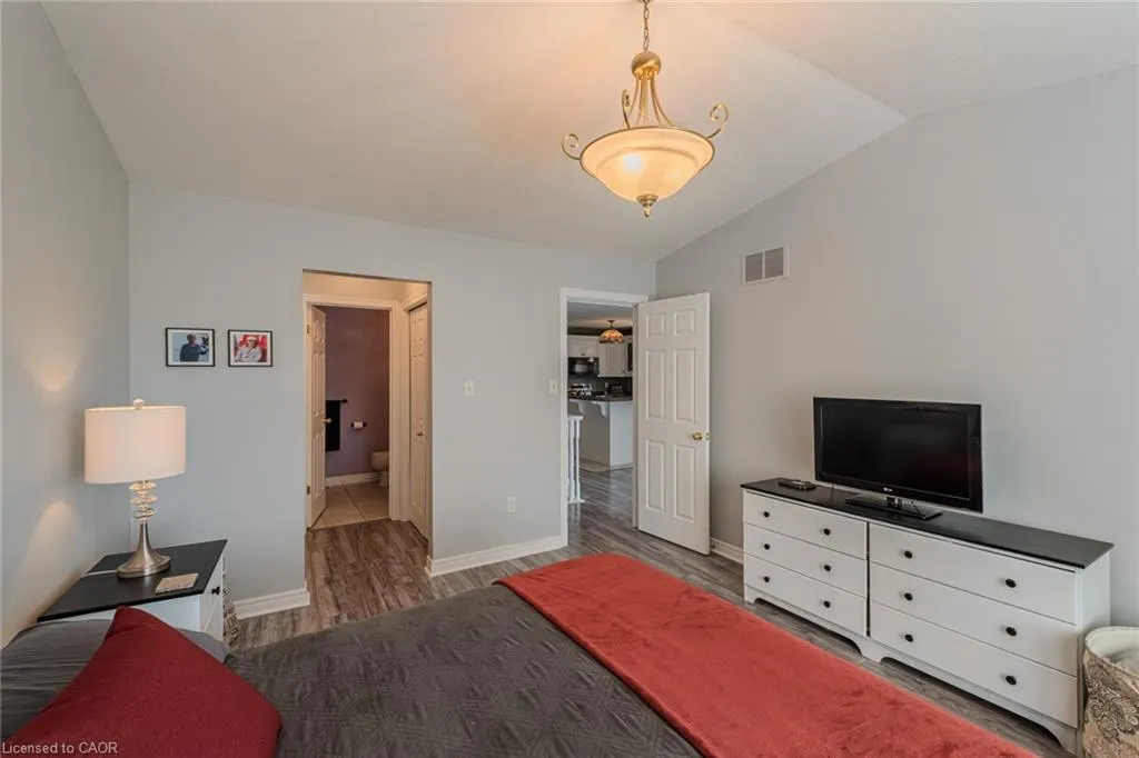 19 Somerset Drive, #16