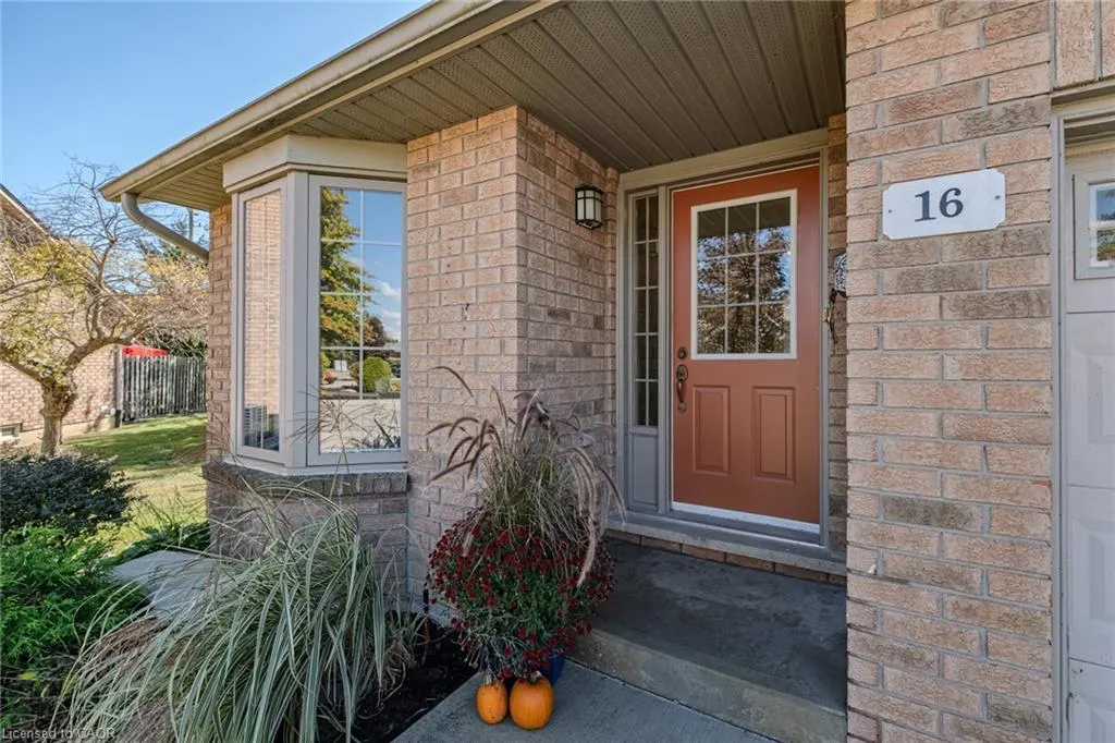 19 Somerset Drive, #16