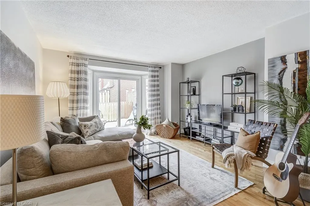 895 Maple Avenue, #418